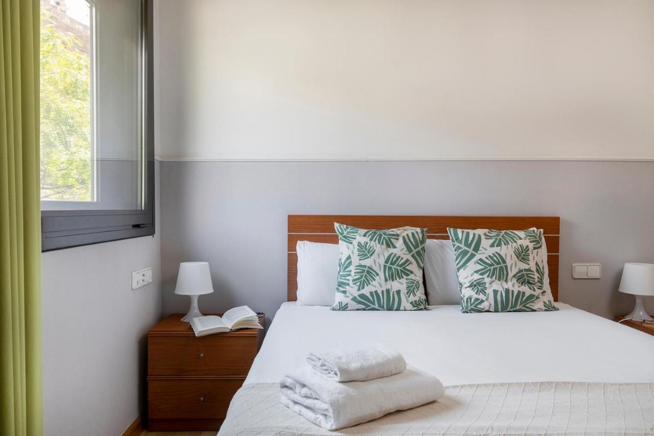 Apartments Sata Park Guell Area Барселона Екстер'єр фото