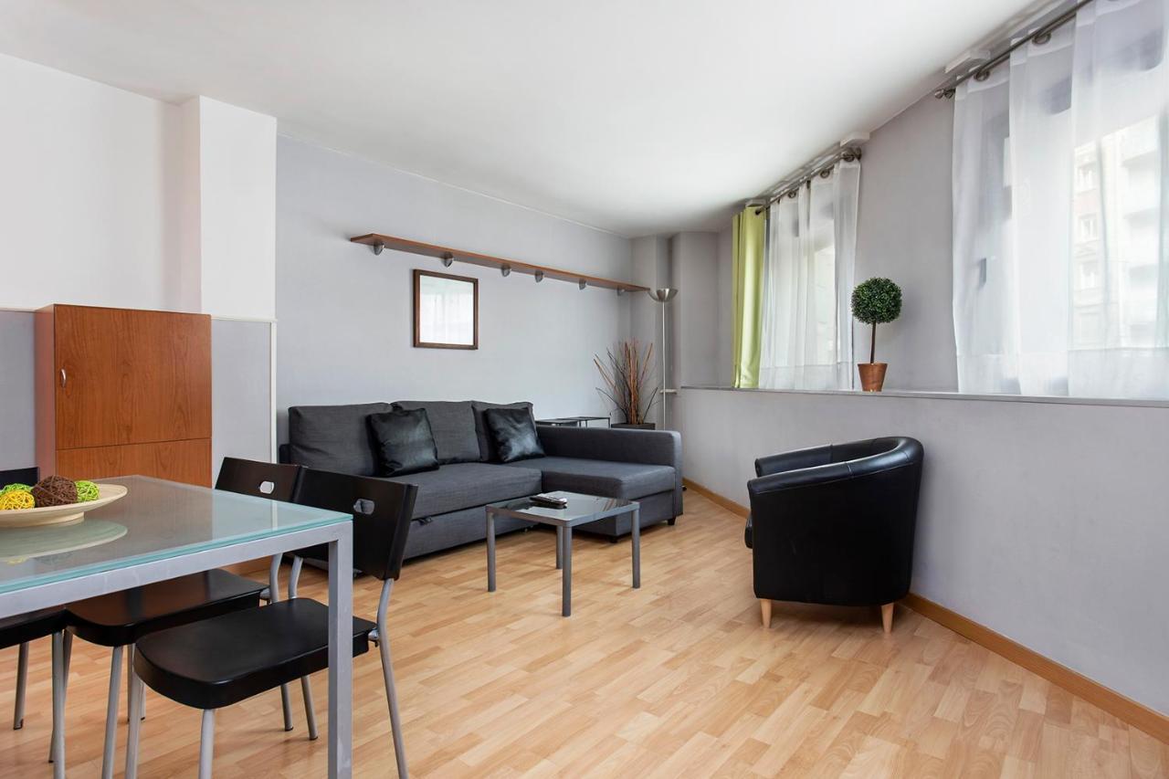 Apartments Sata Park Guell Area Барселона Екстер'єр фото
