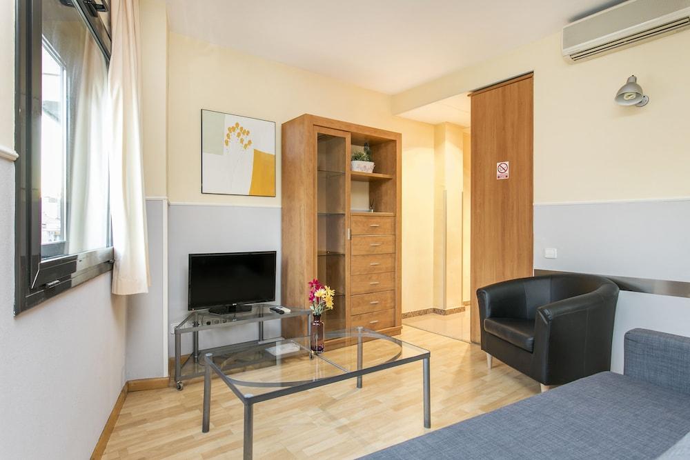 Apartments Sata Park Guell Area Барселона Екстер'єр фото