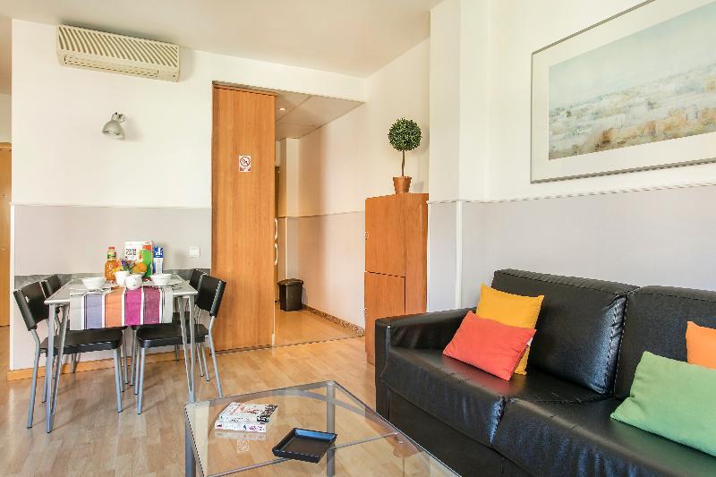 Apartments Sata Park Guell Area Барселона Екстер'єр фото