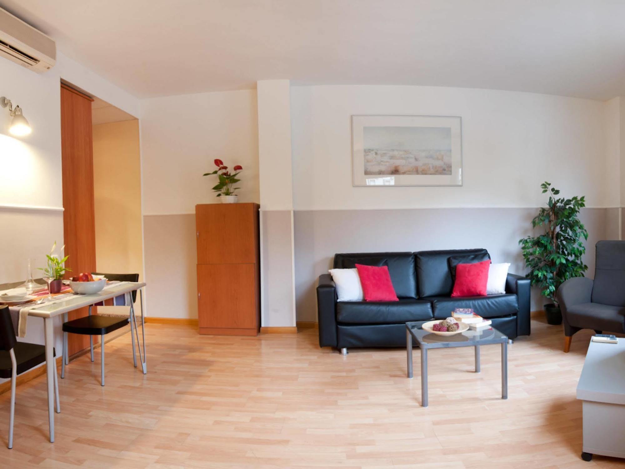 Apartments Sata Park Guell Area Барселона Екстер'єр фото